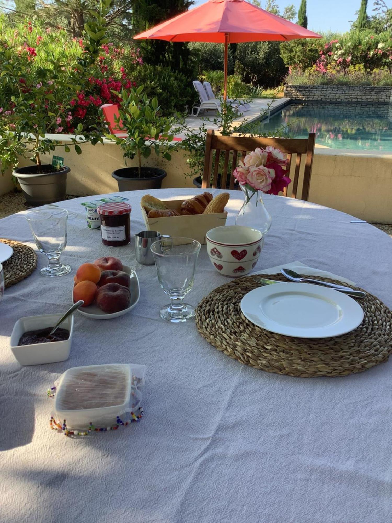 Bed and Breakfast La Bastide De Cocagne à Rognes Extérieur photo